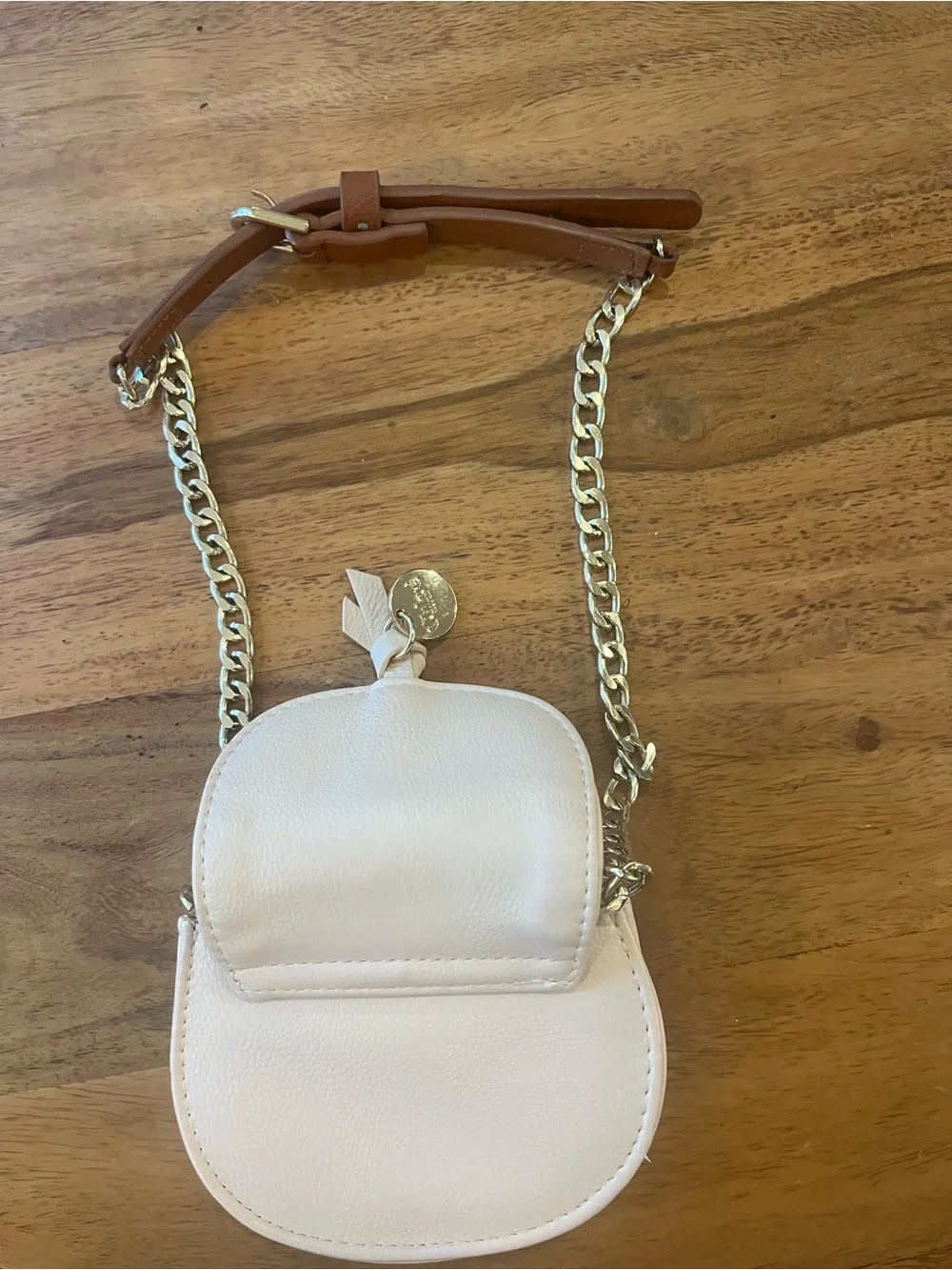 AUTHENTIC CHLOÉ PARFUMS NOVELTY POUCH WITH CONVERSION STRAP